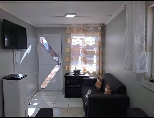 3 BEDROOM HOUSE FOR SALE IN VOORBRUG
